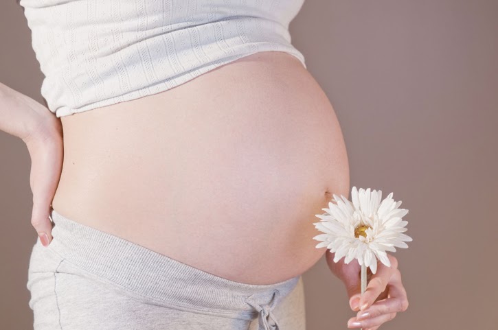 Mang thai tuần 7: Em bé tăng gấp đôi kích thước so với tuần trước