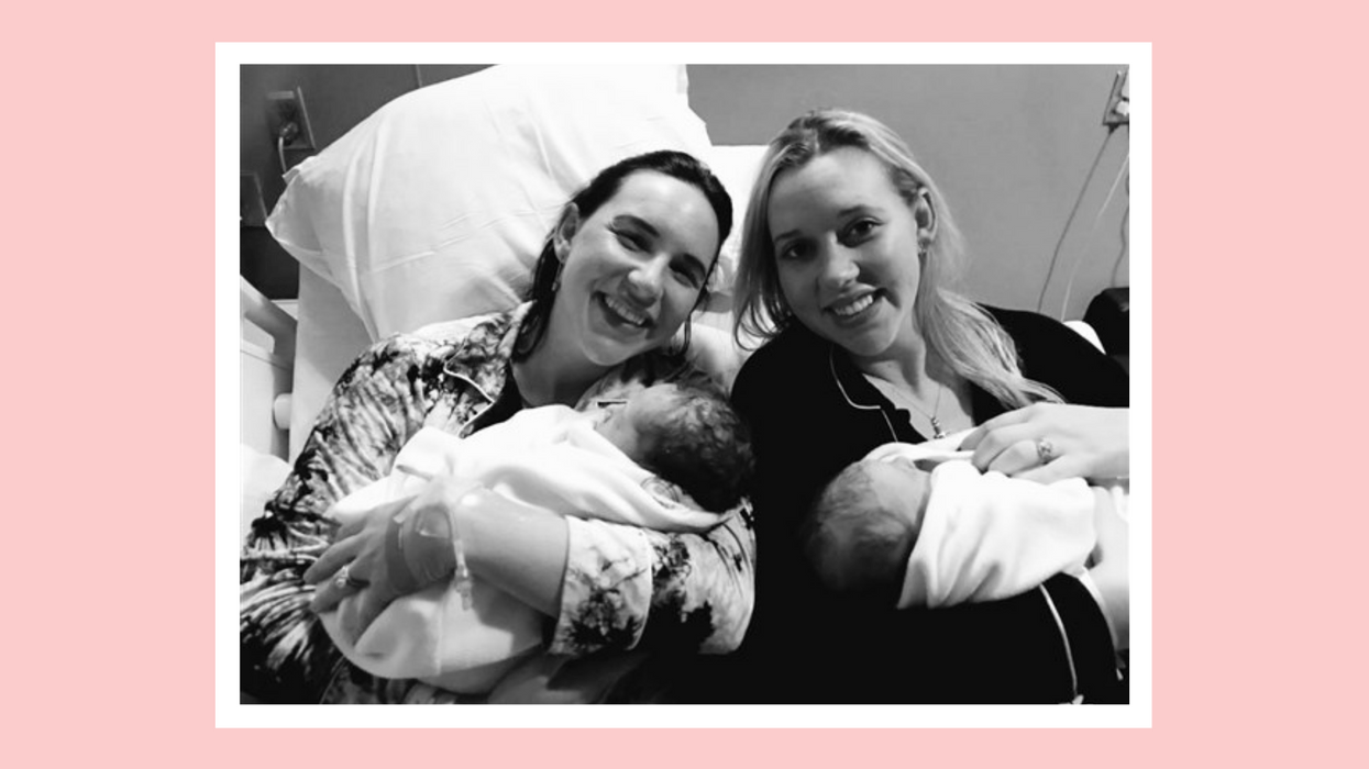 Hai chị em sinh cách nhau 90 phút trong cùng một bệnh viện