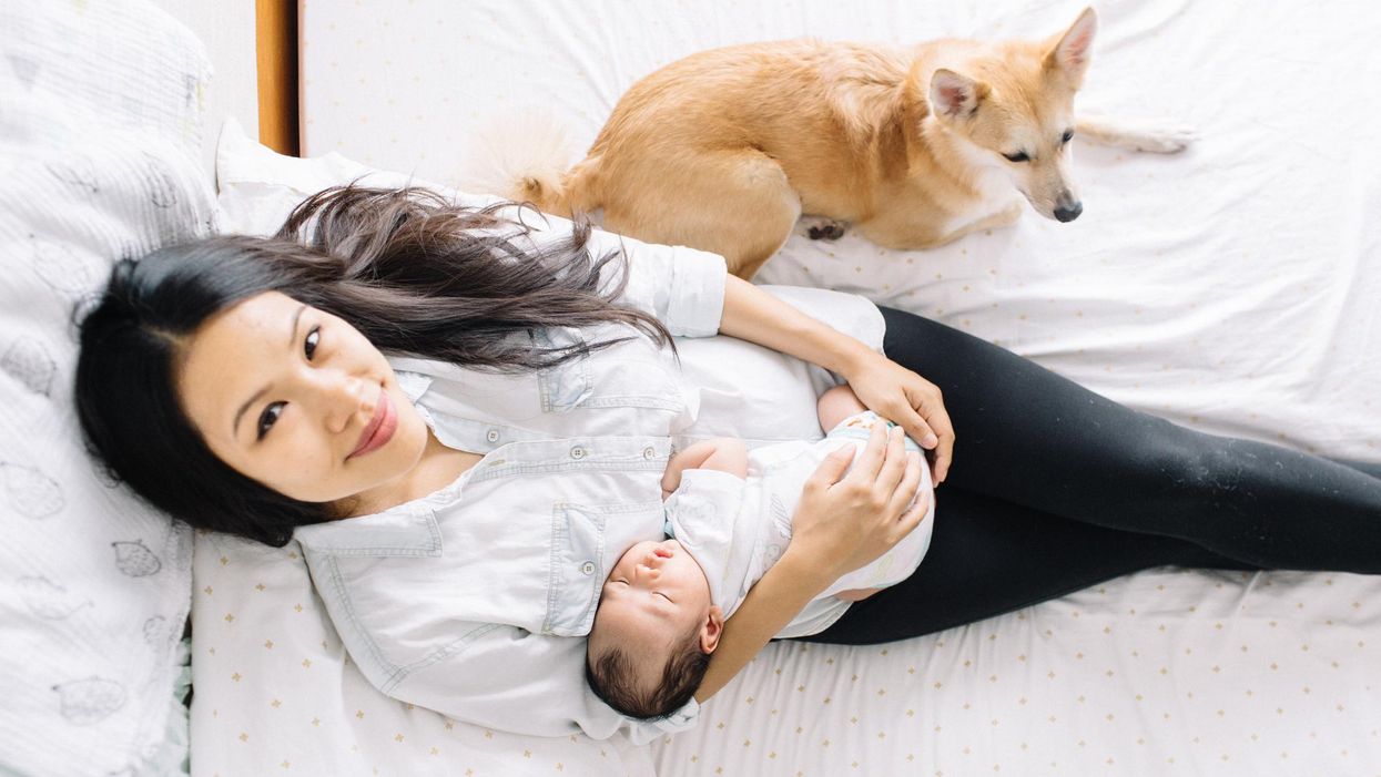5 lý do quan trọng để tập nghỉ ngơi sau sinh, theo một nữ hộ sinh