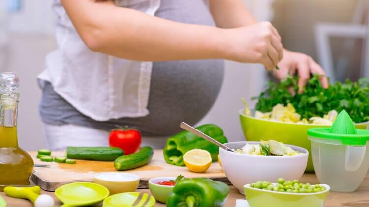 Ăn gì khi mang thai: Chế độ ăn uống khi mang thai hoàn hảo của bạn