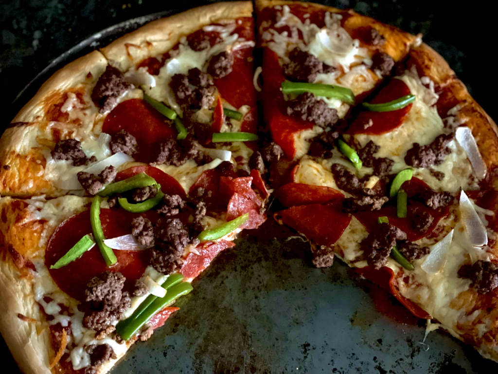 Cuộc tranh luận tuyệt vời về Pizza trên mạng xã hội!