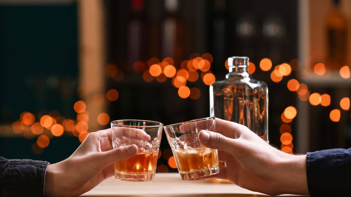 Cách kết hợp hoàn hảo rượu whisky với đồ ăn: Lời khuyên của chuyên gia